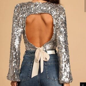 LULU’s OPEN BACK SEQUIN TOP